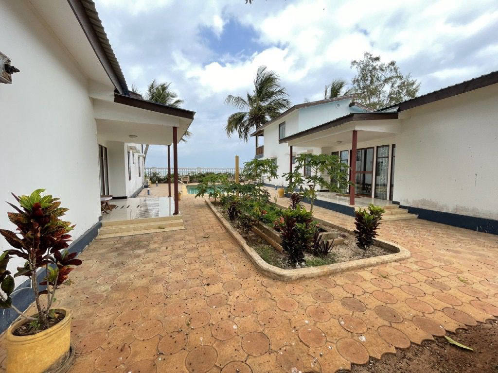 House, 150 695 m²